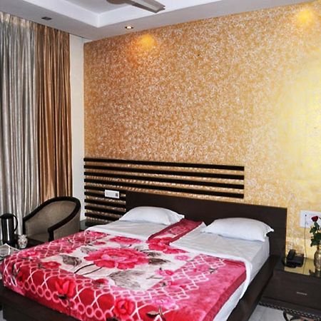Hotel Aashish Jaipur Ngoại thất bức ảnh