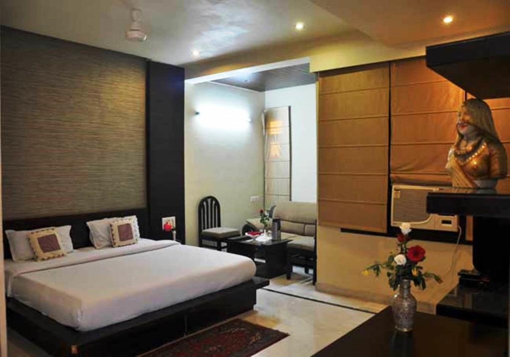 Hotel Aashish Jaipur Ngoại thất bức ảnh