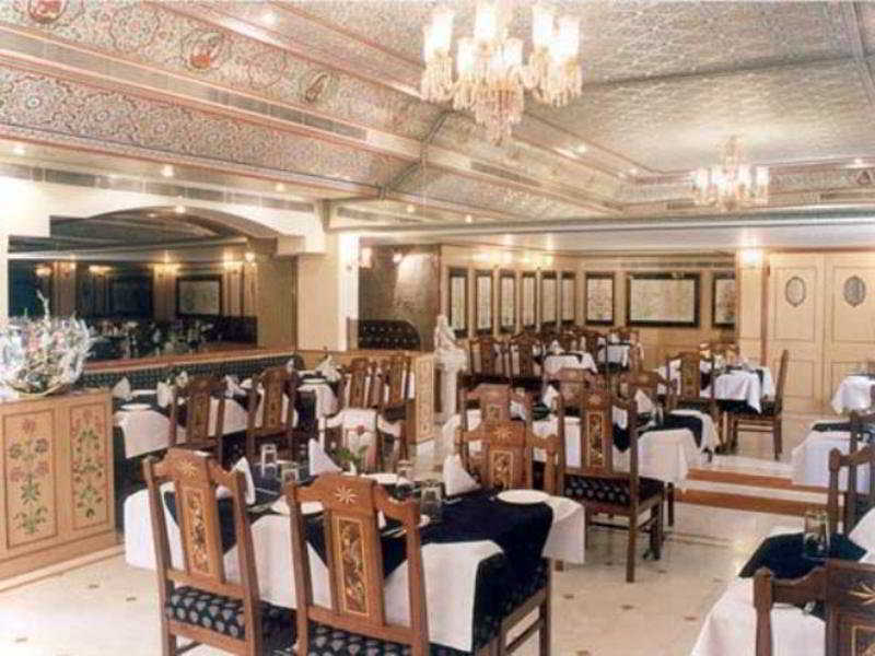 Hotel Aashish Jaipur Ngoại thất bức ảnh